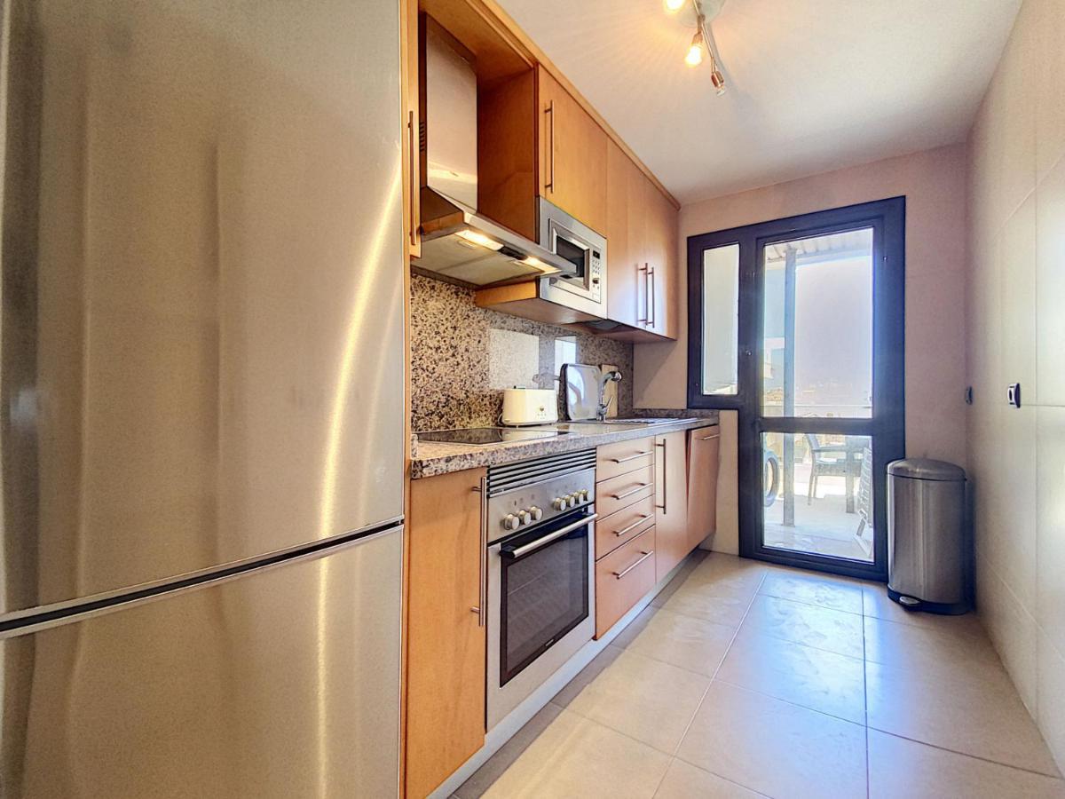 Lovely Apartment With Pool & Sea Views - Marina Del Castillo 2129 مانيلفا المظهر الخارجي الصورة