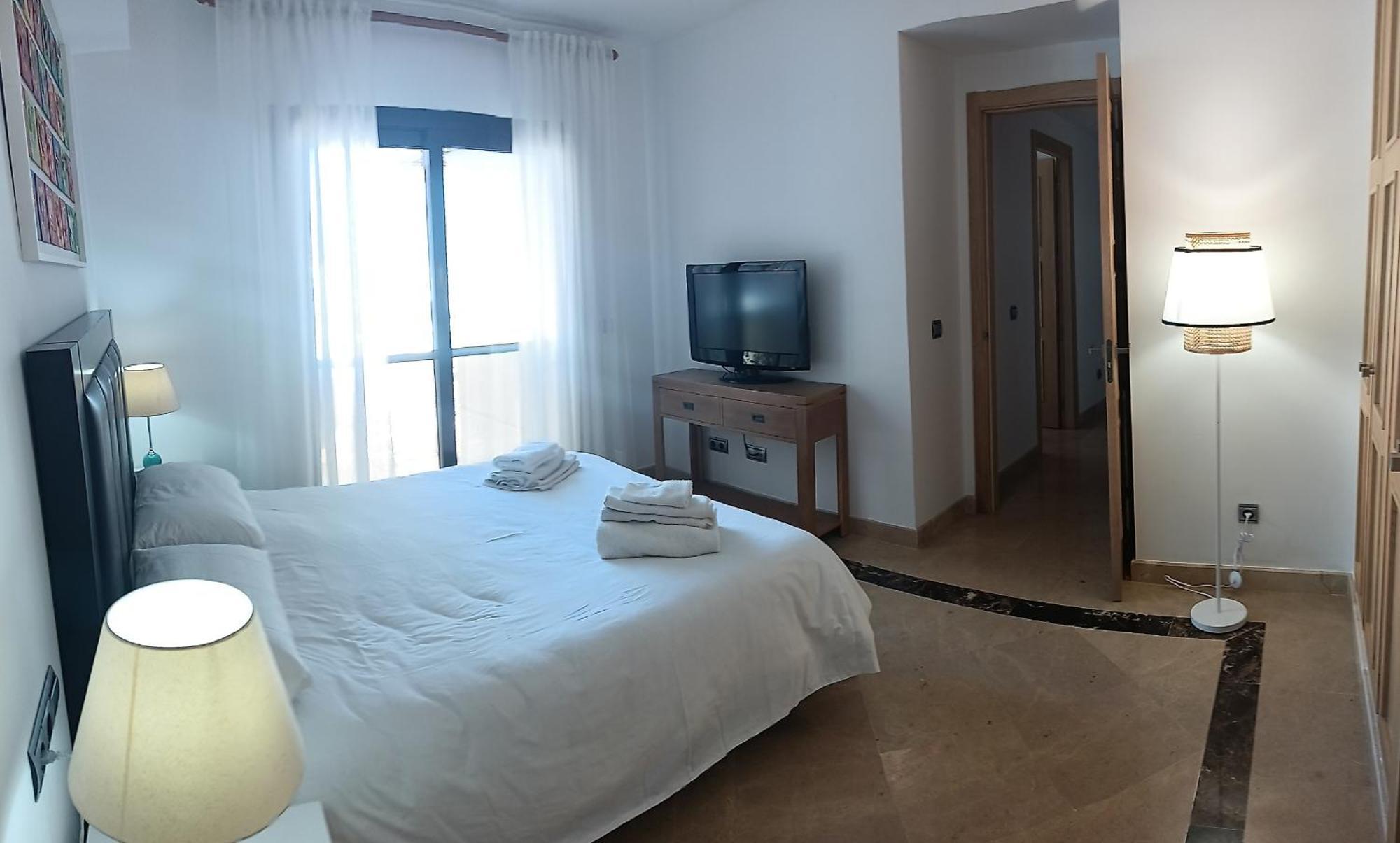 Lovely Apartment With Pool & Sea Views - Marina Del Castillo 2129 مانيلفا المظهر الخارجي الصورة