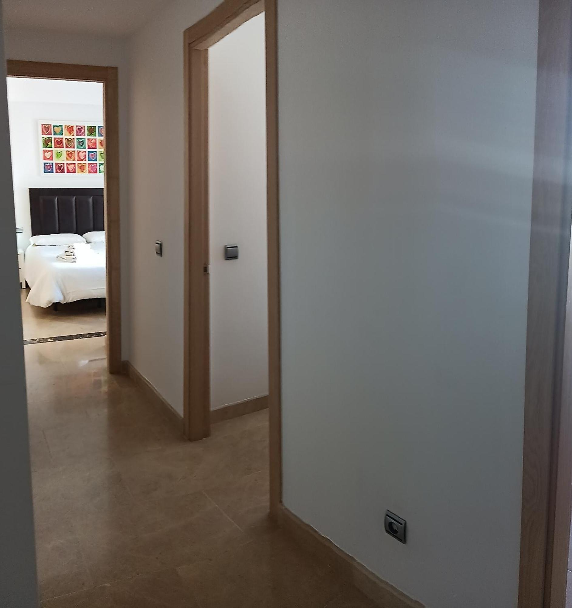Lovely Apartment With Pool & Sea Views - Marina Del Castillo 2129 مانيلفا المظهر الخارجي الصورة
